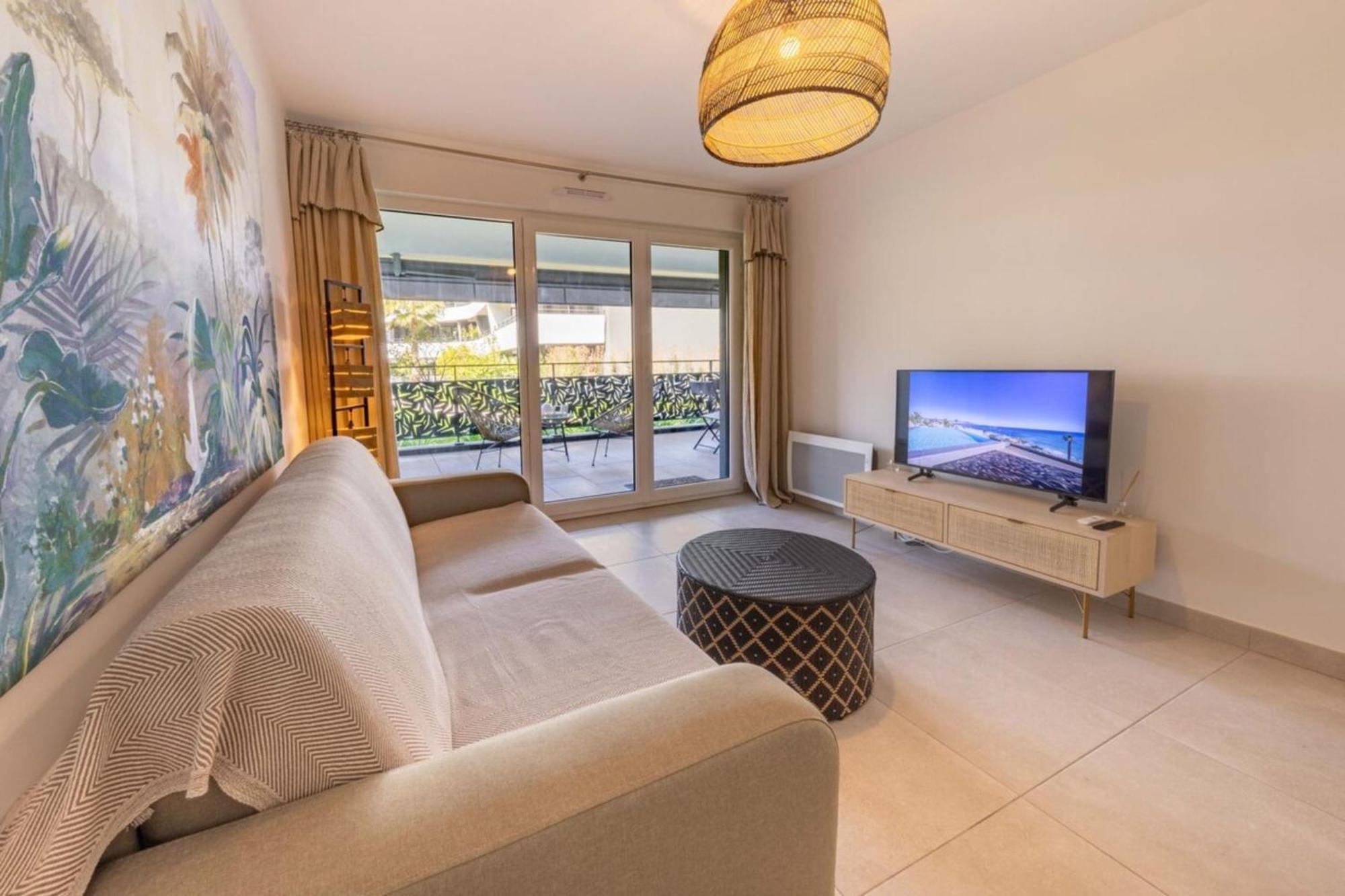 06Ah - Superb Waterfront T2 - Swimming Pool Apartment Villeneuve-Loubet Ngoại thất bức ảnh